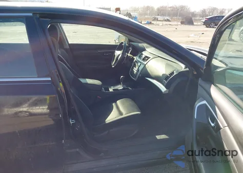 2016 Nissan Altima 2.5 Sr из США, поврежденный, VIN 1N4AL3AP9GC256161